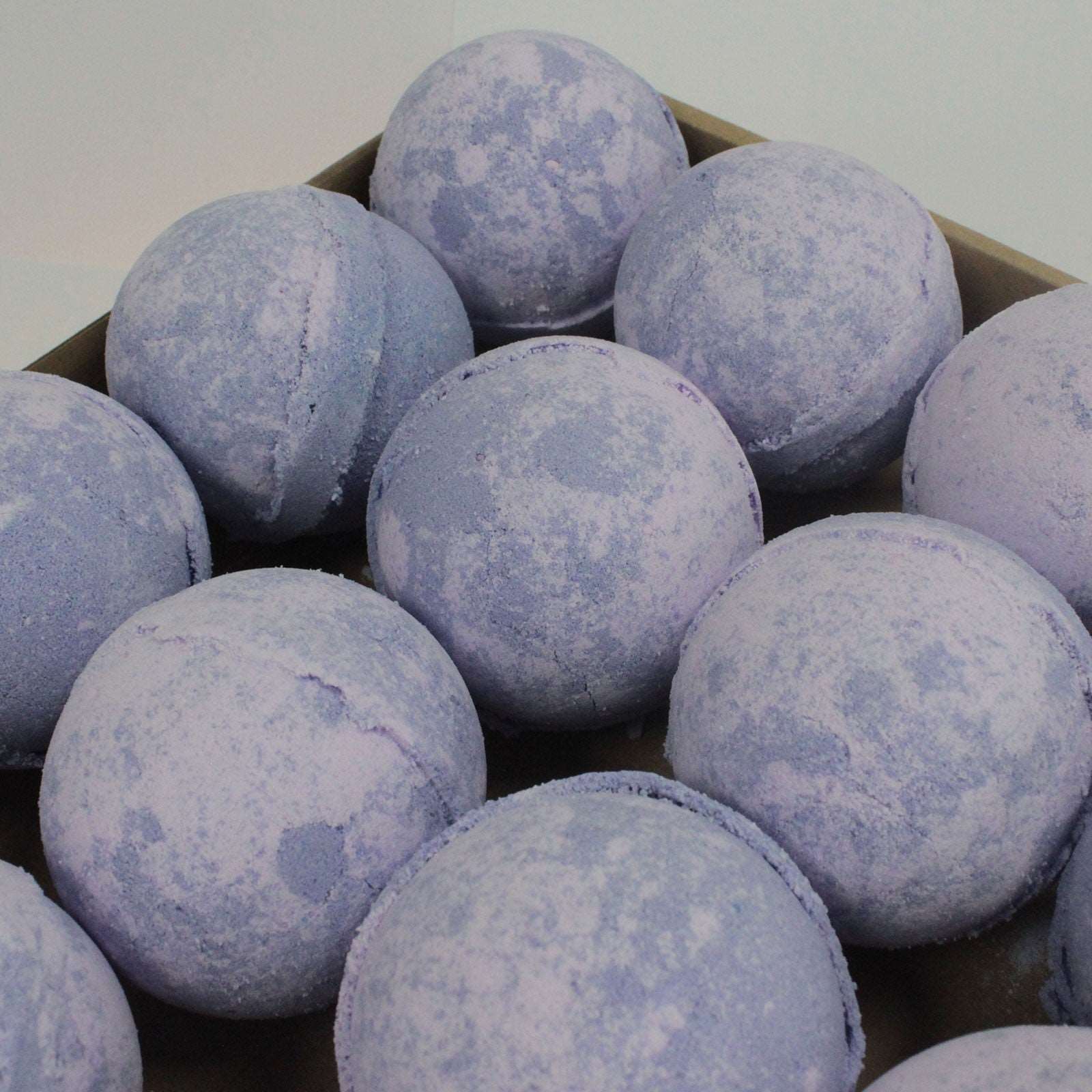 Yorkshire Violet Bath Bomb - Soothing Suds